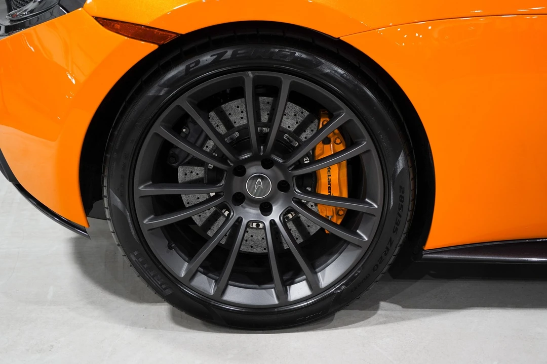 2017 McLaren 570S - Image 25 of 31