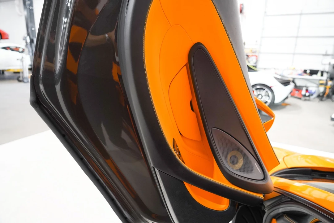 2017 McLaren 570S - Image 20 of 31