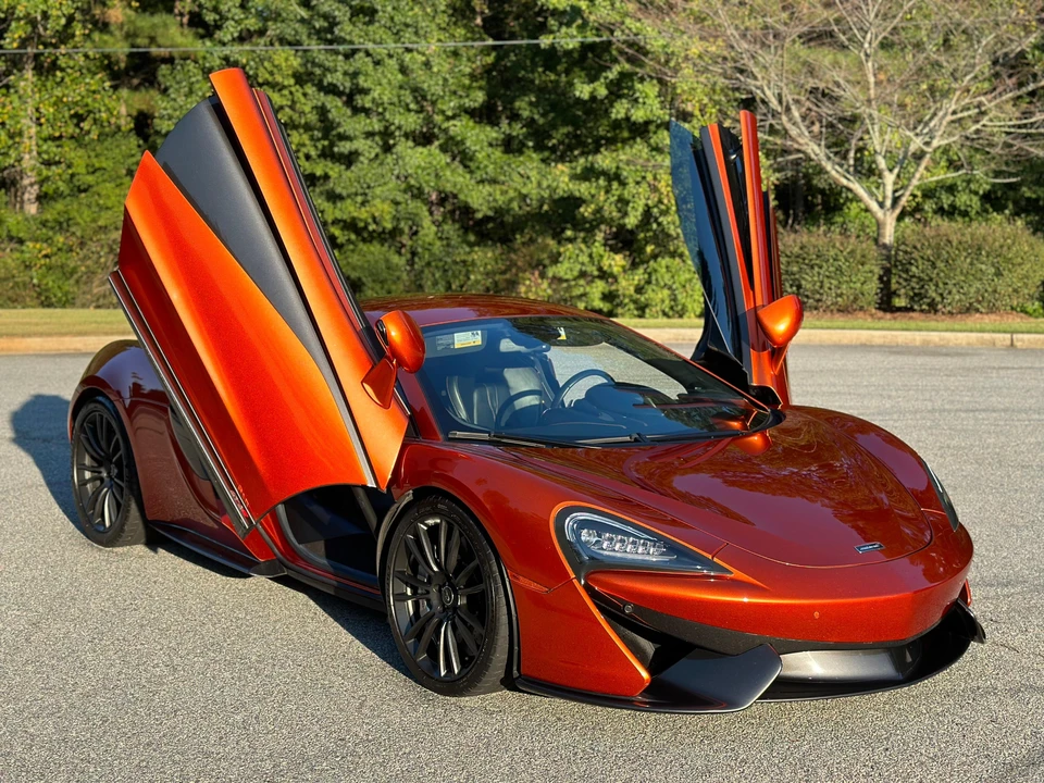 2017 McLaren 570S - Image 24 of 31