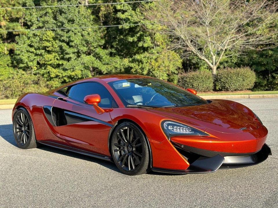 2017 McLaren 570S - Image 12 of 31