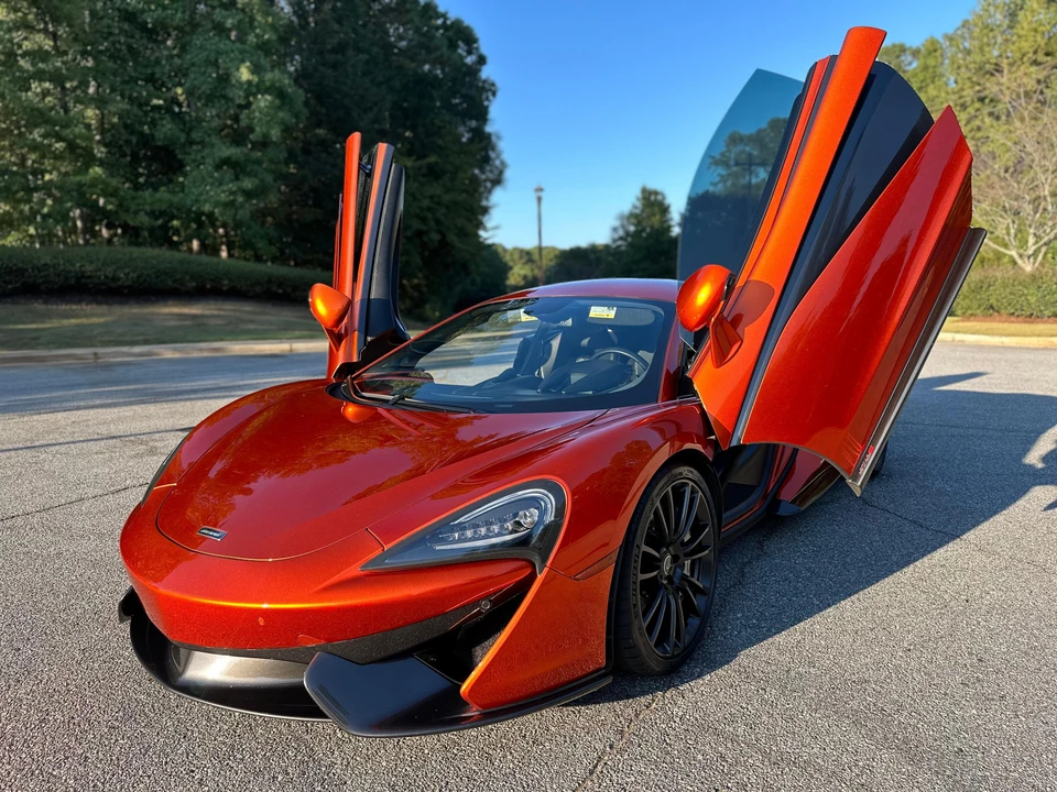 2017 McLaren 570S - Image 14 of 31