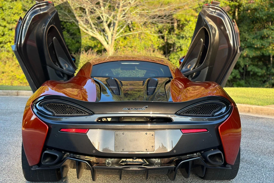 2017 McLaren 570S - Image 5 of 31