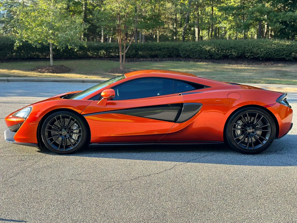 2017 McLaren 570S - Image 6 of 31