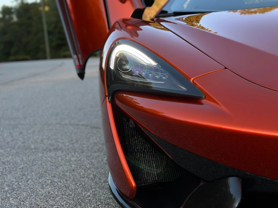 2017 McLaren 570S - Image 27 of 31