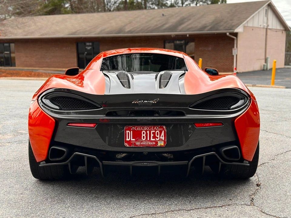 2017 McLaren 570S - Image 8 of 31