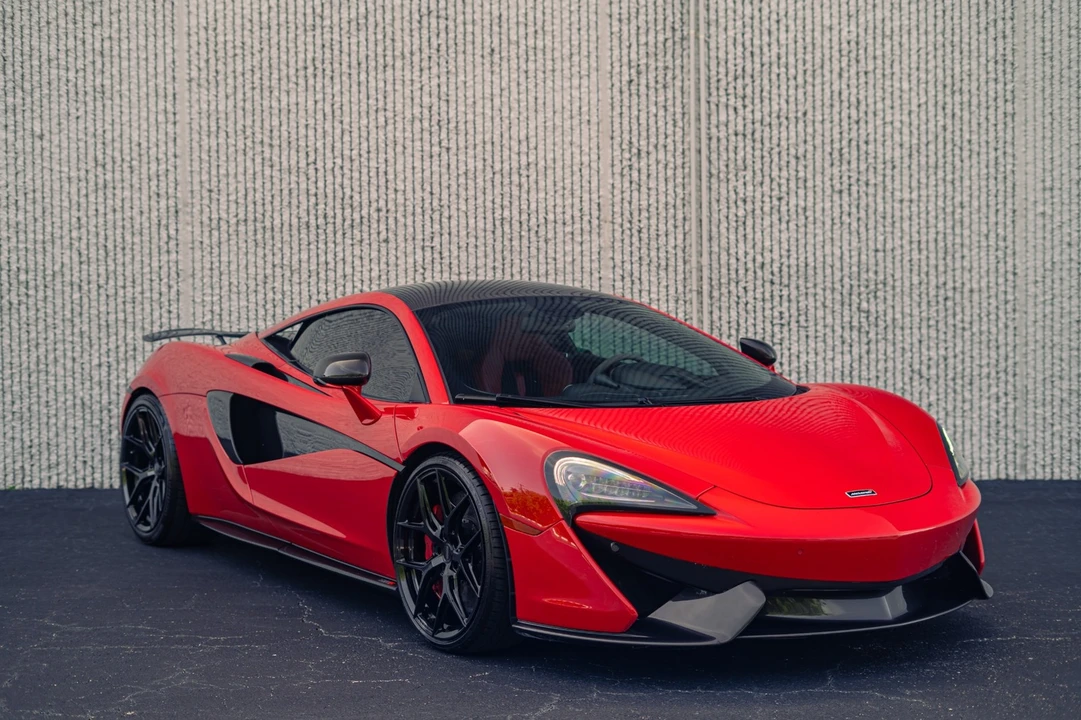 2017 McLaren 570S - Image 13 of 31
