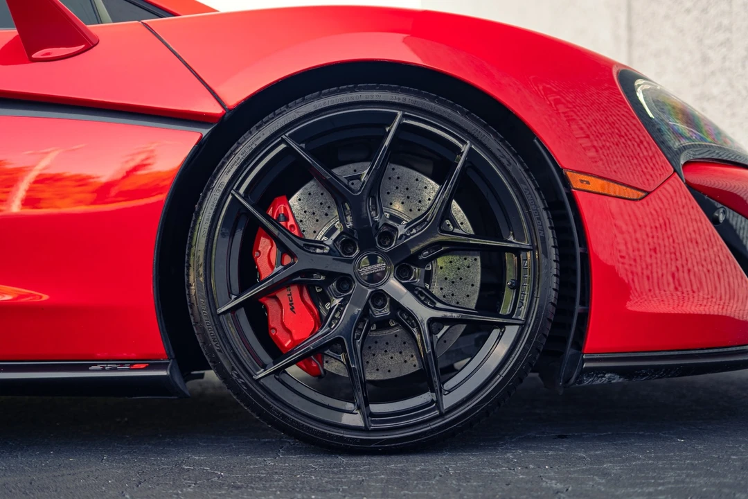 2017 McLaren 570S - Image 3 of 31