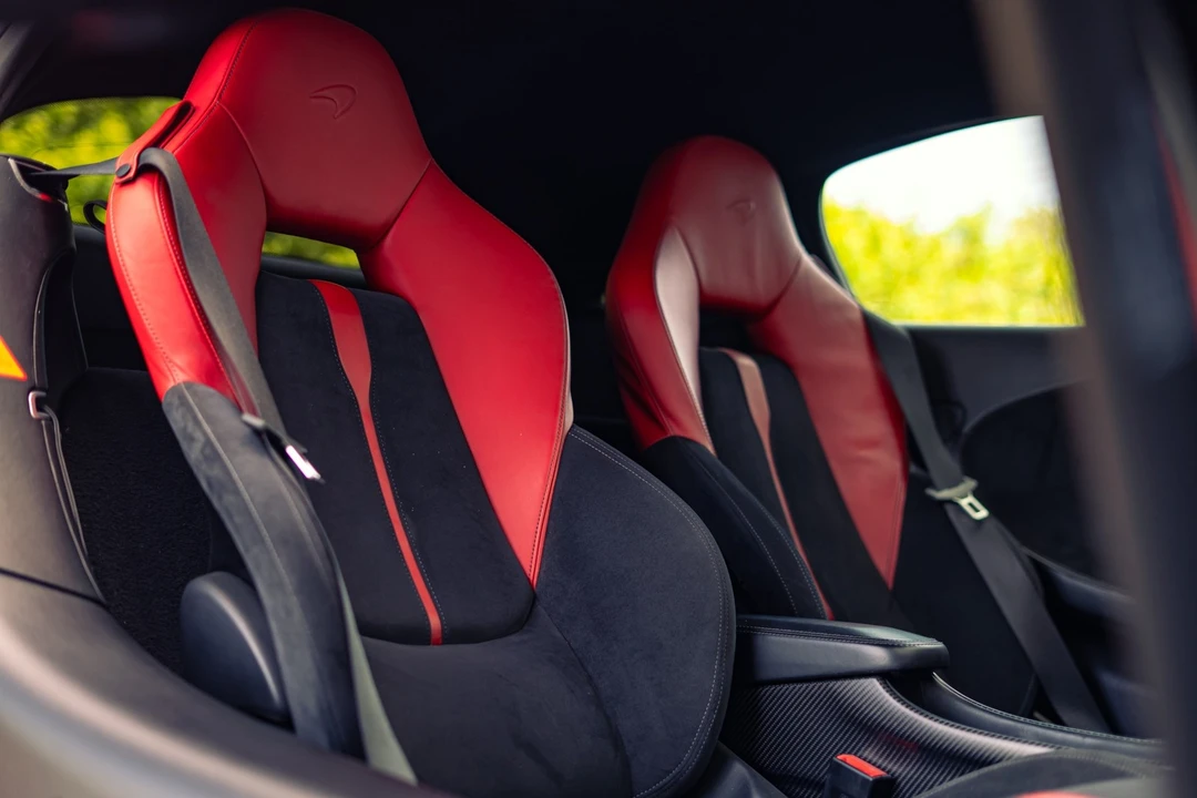 2017 McLaren 570S - Image 30 of 31