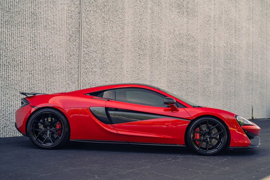 2017 McLaren 570S - Image 27 of 31