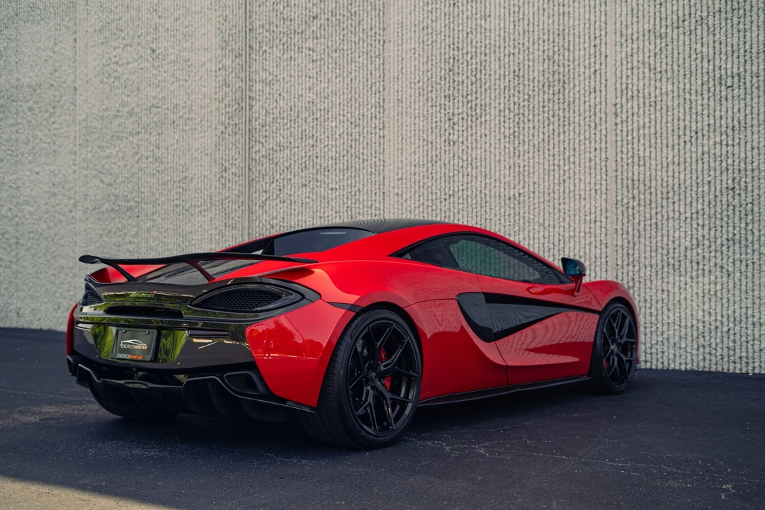 2017 McLaren 570S - Image 15 of 31