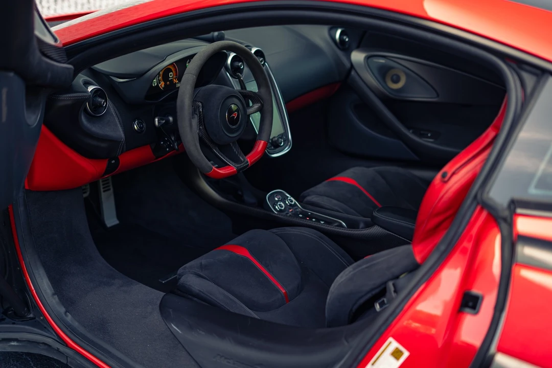 2017 McLaren 570S - Image 14 of 31