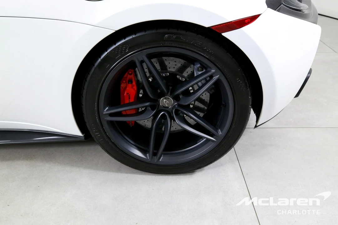 2017 McLaren 570S - Image 25 of 30