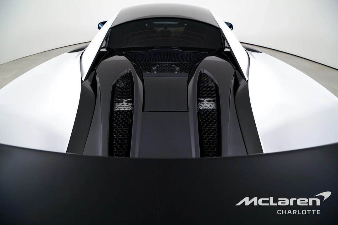 2017 McLaren 570S - Image 21 of 30