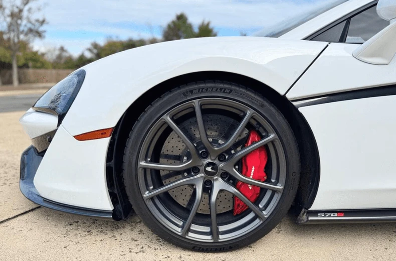 2017 McLaren 570S - Image 10 of 25