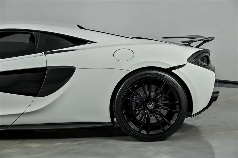 2017 McLaren 570S - Image 9 of 21