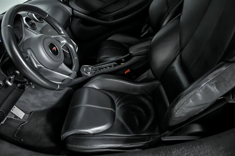 2017 McLaren 570S - Image 18 of 21