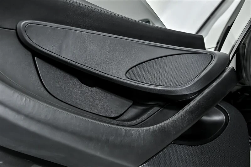2017 McLaren 570S - Image 16 of 21