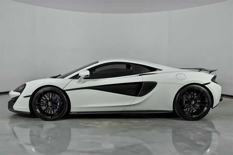 2017 McLaren 570S - Image 8 of 21