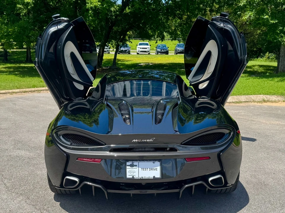 2017 McLaren 570S - Image 5 of 21