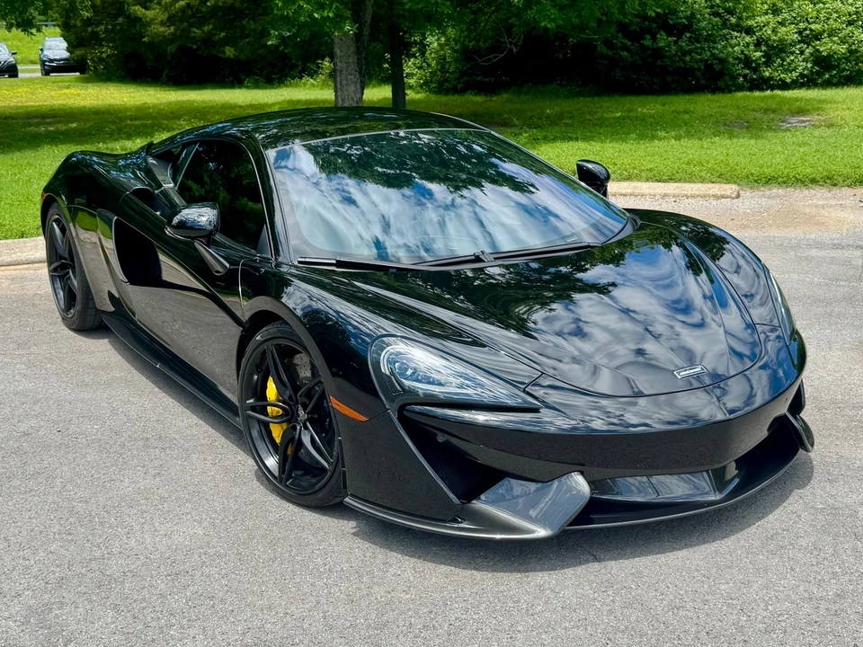 2017 McLaren 570S - Image 9 of 21