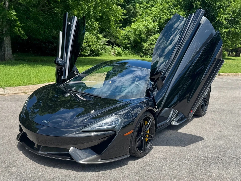 2017 McLaren 570S - Image 2 of 21