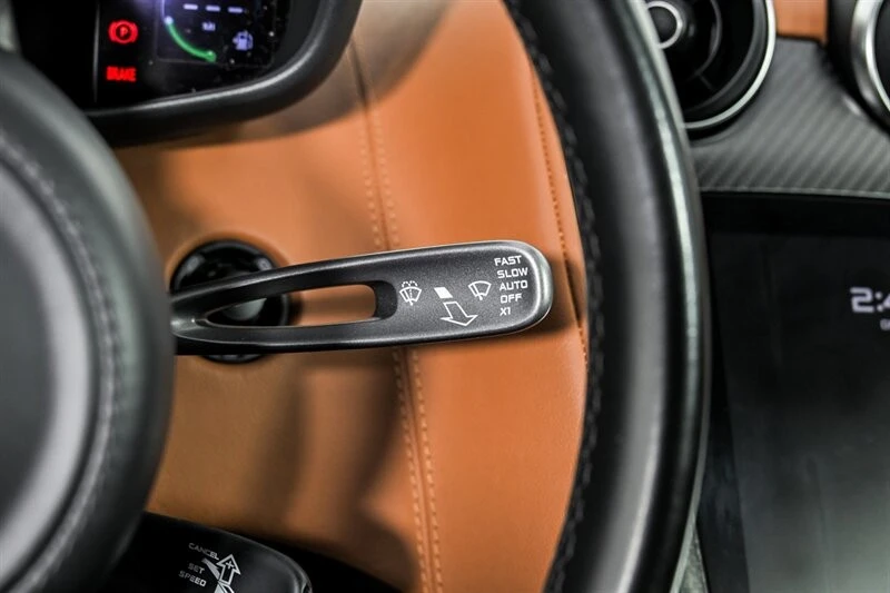 2017 McLaren 570S - Image 24 of 31