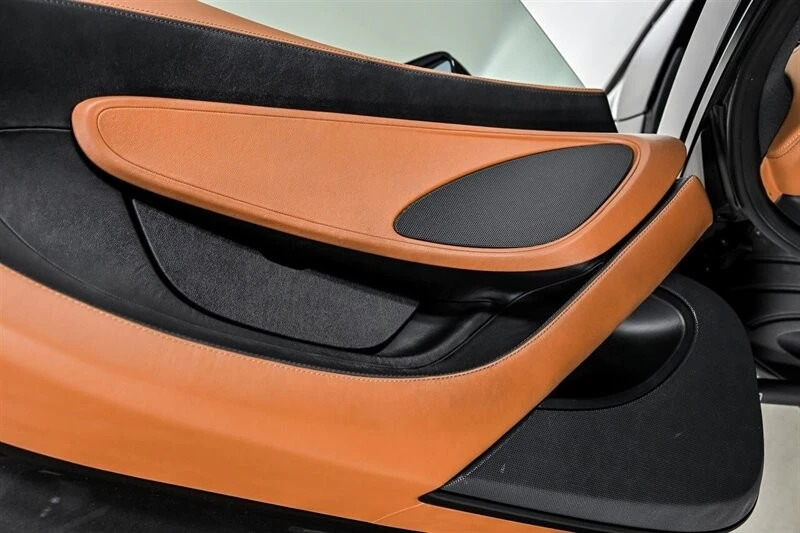 2017 McLaren 570S - Image 15 of 31
