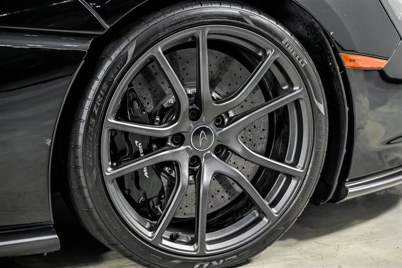 2017 McLaren 570S - Image 12 of 31