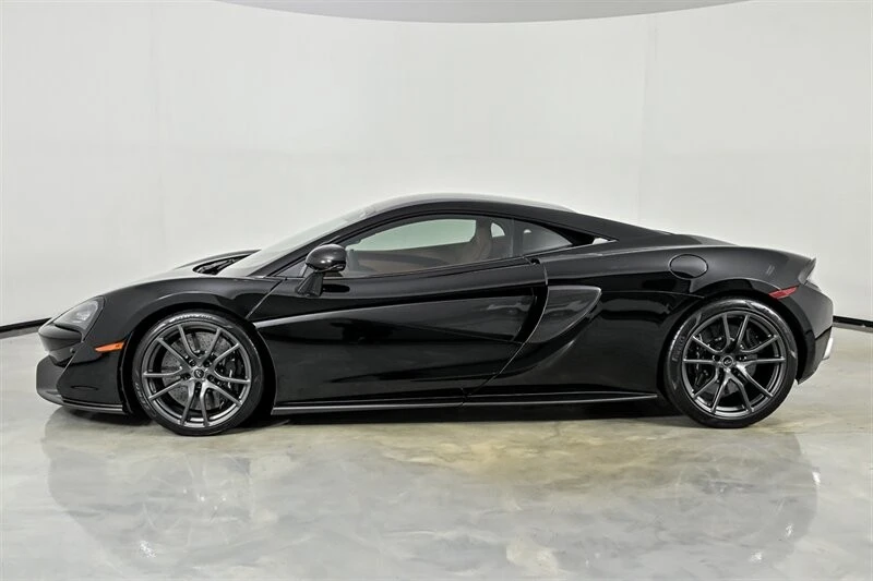 2017 McLaren 570S - Image 6 of 31