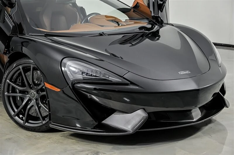 2017 McLaren 570S - Image 2 of 31