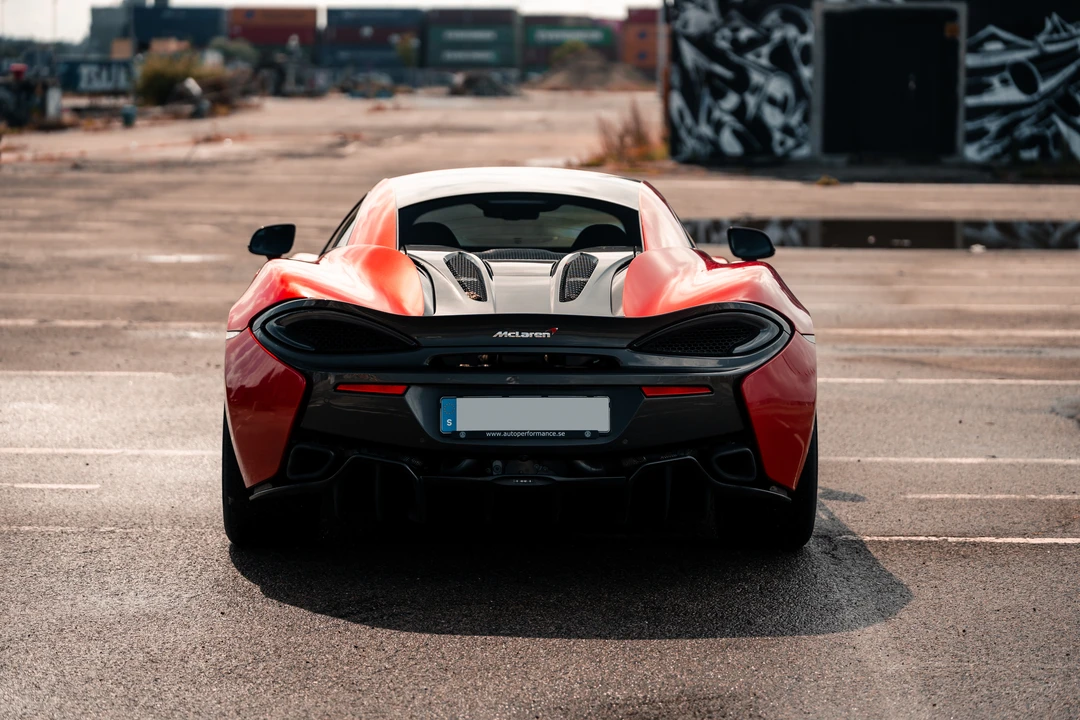 2017 McLaren 570S - Image 6 of 31