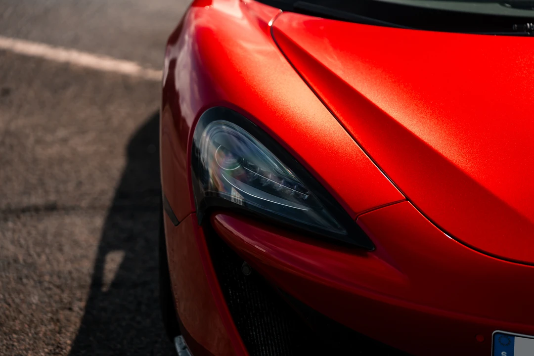2017 McLaren 570S - Image 10 of 31