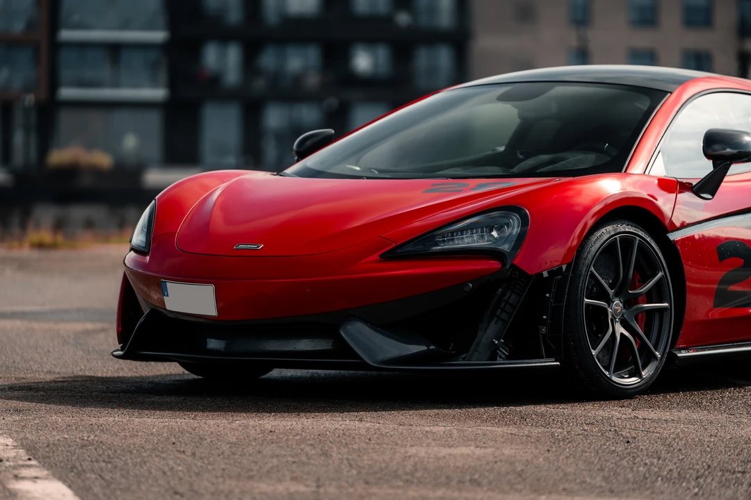 2017 McLaren 570S - Image 14 of 31