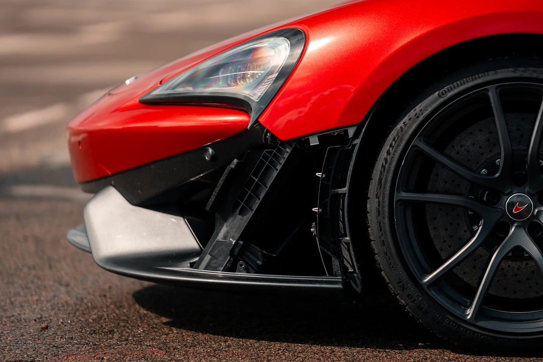 2017 McLaren 570S - Image 19 of 31