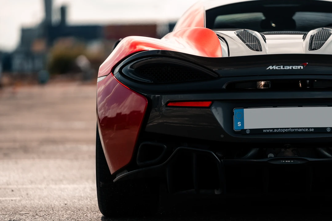 2017 McLaren 570S - Image 20 of 31