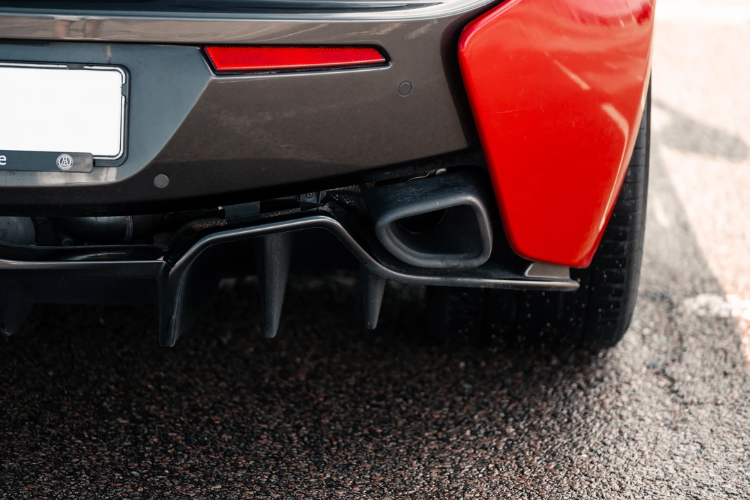 2017 McLaren 570S - Image 22 of 31