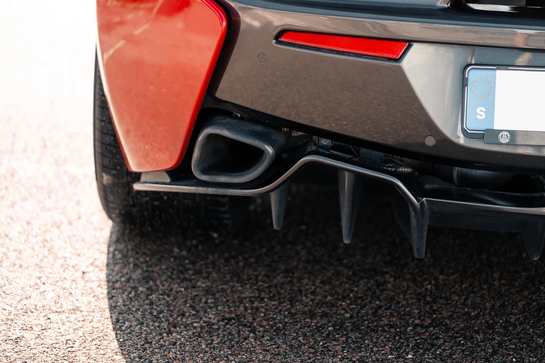2017 McLaren 570S - Image 23 of 31