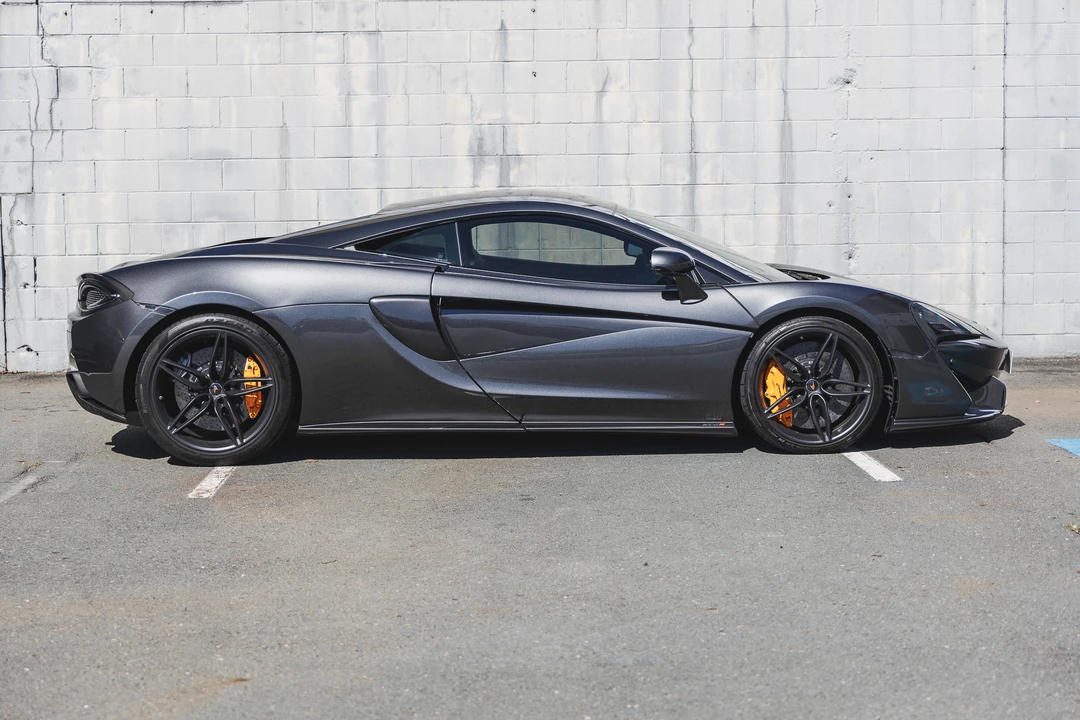 2017 McLaren 570S - Image 16 of 31