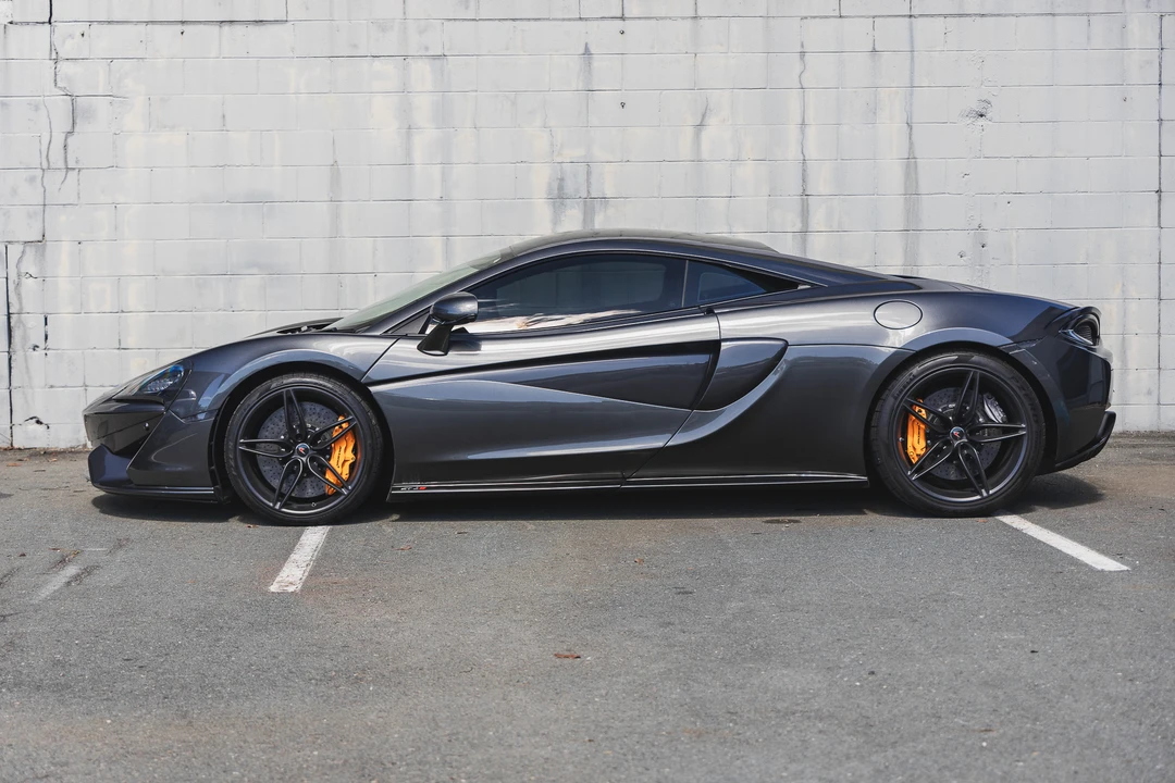 2017 McLaren 570S - Image 4 of 31