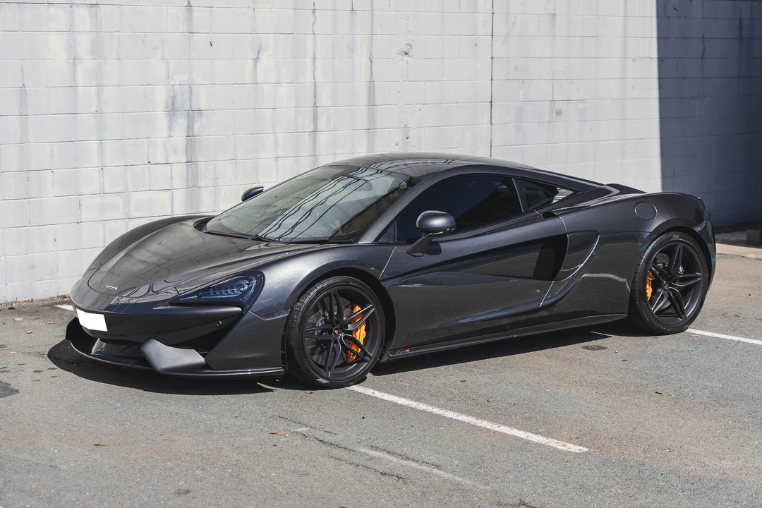 2017 McLaren 570S - Image 3 of 31