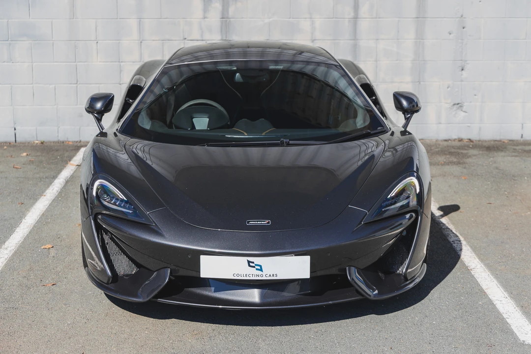 2017 McLaren 570S - Image 10 of 31