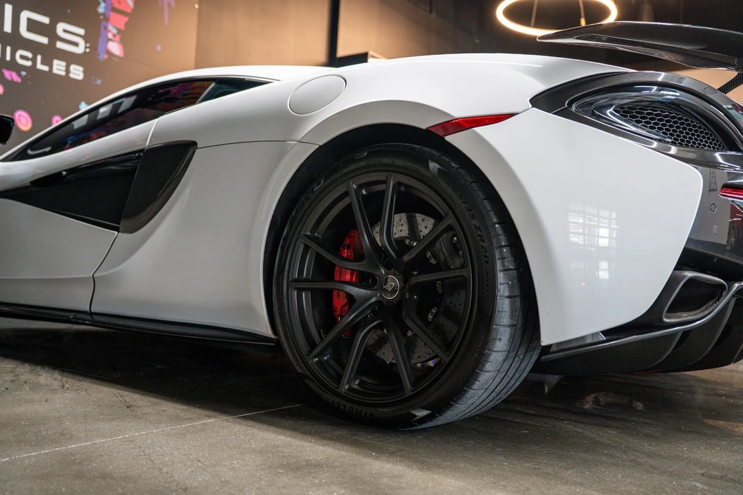 2017 McLaren 570S - Image 20 of 23