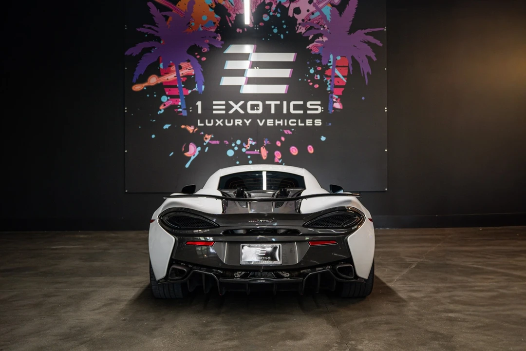 2017 McLaren 570S - Image 7 of 23
