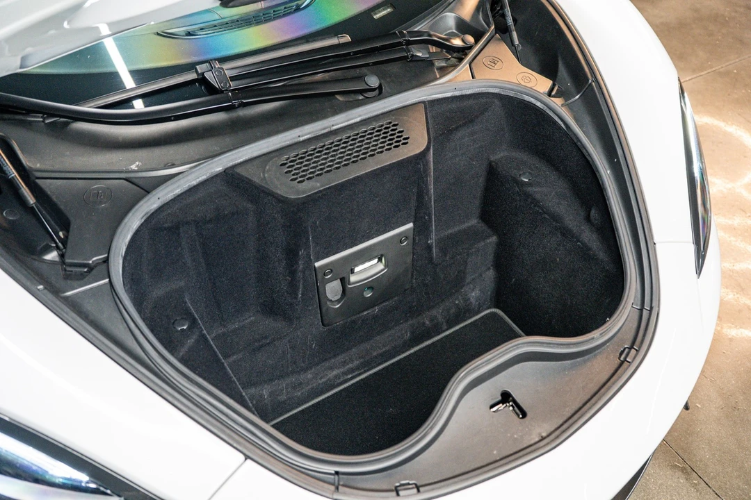 2017 McLaren 570S - Image 23 of 23