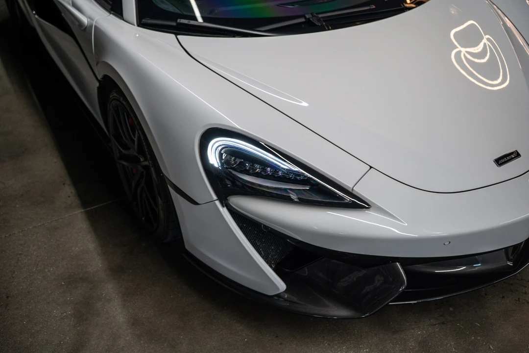 2017 McLaren 570S - Image 13 of 23