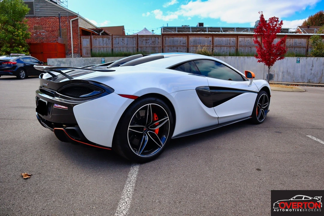 2017 McLaren 570S - Image 5 of 20