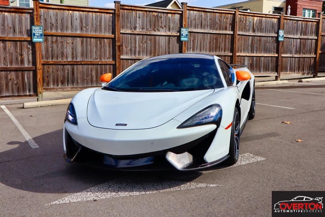 2017 McLaren 570S - Image 9 of 20