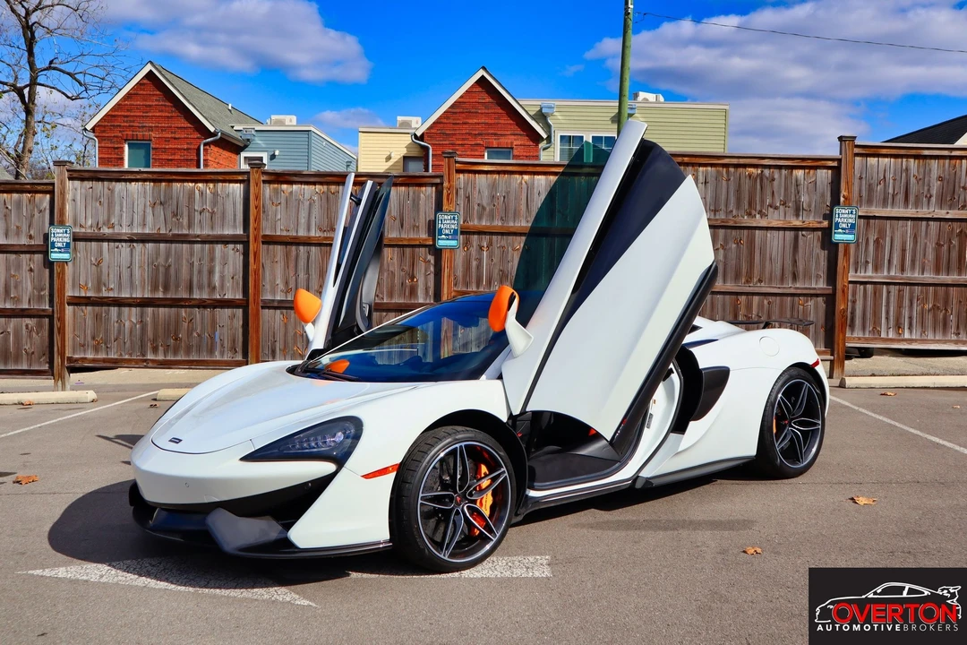 2017 McLaren 570S - Image 17 of 20