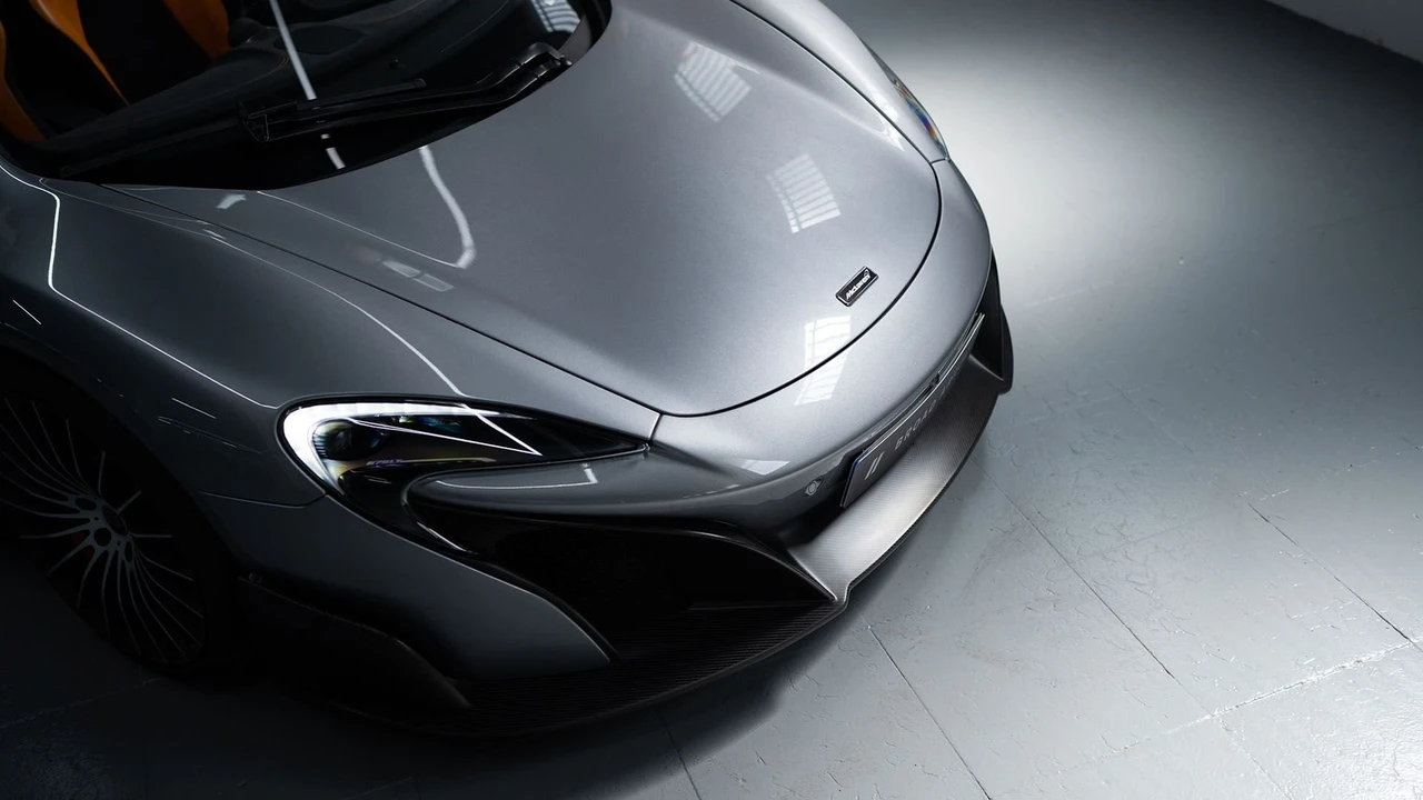 2017 McLaren 675LT Spider - Image 15 of 31