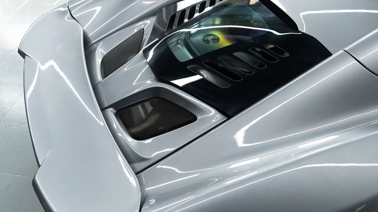 2017 McLaren 675LT Spider - Image 4 of 31